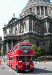 Dirty cathedral but clean London buses - St. Paul's Cathedral